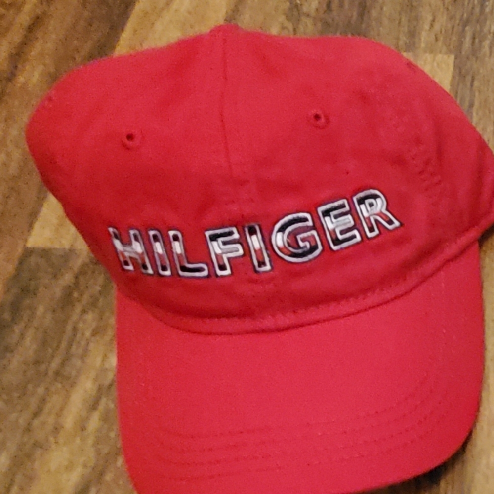 Tommy Hilfiger Chambray Red Hat